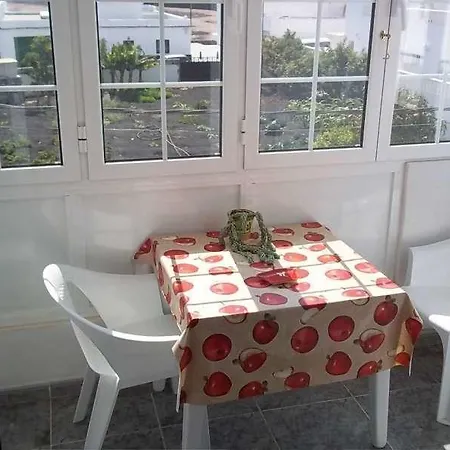 Tanaka 40 דירה